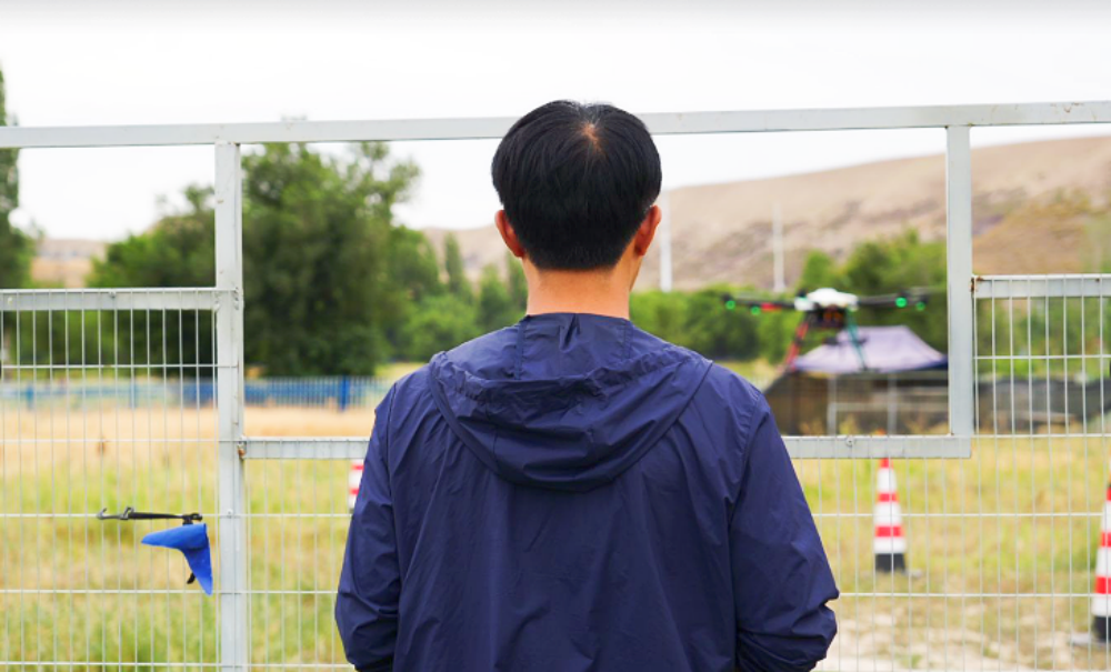 新疆無人機(jī)培訓(xùn)大升級(jí)！CAAC+人社雙認(rèn)證8月火熱招生，搶占低空經(jīng)濟(jì)新風(fēng)口