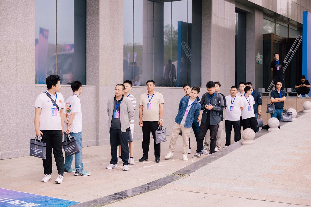 新疆哪里可以考無人機駕駛證？來新疆無人機03考點(保華潤天航空)！