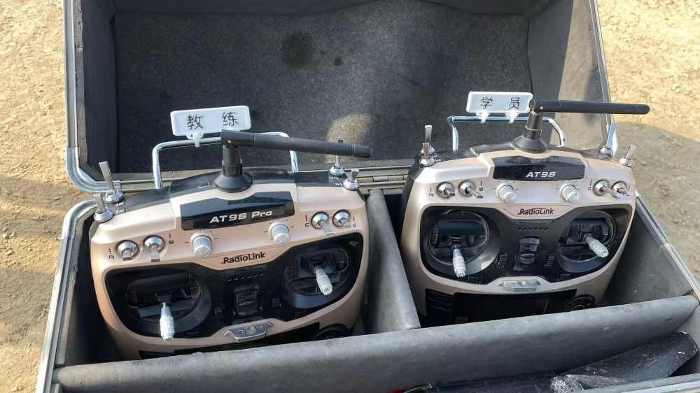 新疆CAAC無(wú)人機(jī)執(zhí)照培訓(xùn)：保華潤(rùn)天6大教學(xué)特色解析