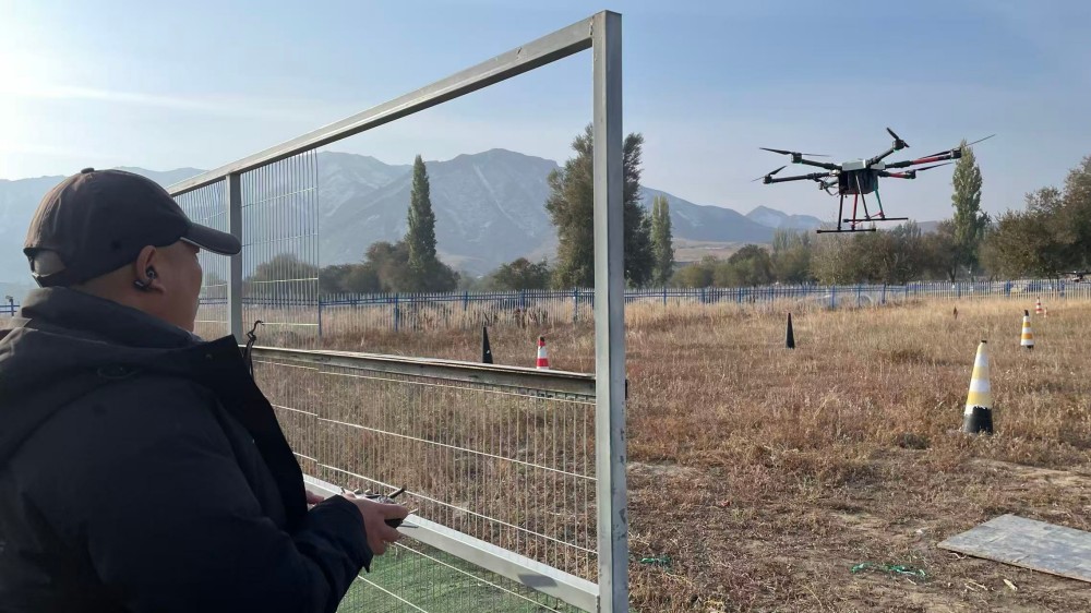 新疆CAAC無(wú)人機(jī)執(zhí)照培訓(xùn)：保華潤(rùn)天定制你的飛行職業(yè)路徑